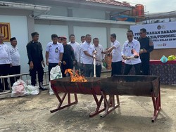 Lapastik Muara Sabak Musnahkan 56 HP Sitaan Selama 2025