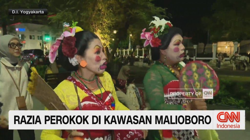 VIDEO: Merokok di Malioboro Siap-Siap Dirazia Oleh Mbak Rono dan Mak Bul