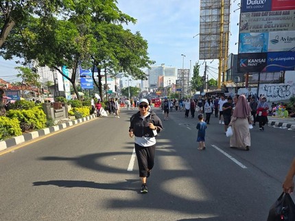 Retno Marsudi Mudik, Nikmati Keseruan Depok Car Free Day