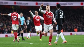 Hasil Liga Inggris: Kejutan, Arsenal Bantai Aston Villa 4-1