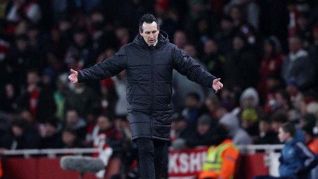 Pelatih Aston Villa Unai Emery menolak jabat tangan dengan Mikel Arteta setelah timnya dihajar Arsenal 1-4 di Liga Inggris, Rabu (31/12) dini hari WIB.