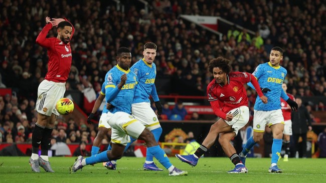 Manchester United ditahan Wolverhampton Wanderers 1-1 dalam laga pekan ke-19 Premier League di Stadion Old Trafford, Rabu (31/12) dini hari WIB.