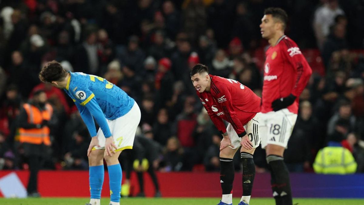 Ditahan Imbang Juru Kunci, MU Masih Yakin Lolos Liga Champions