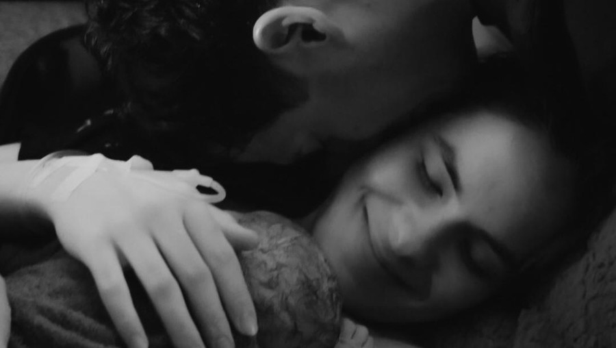 Steffi Zamora Melahirkan Anak Pertama