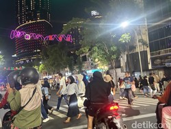 Jalan Tunjungan Surabaya Jelang Pergantian Tahun Semakin Padat!