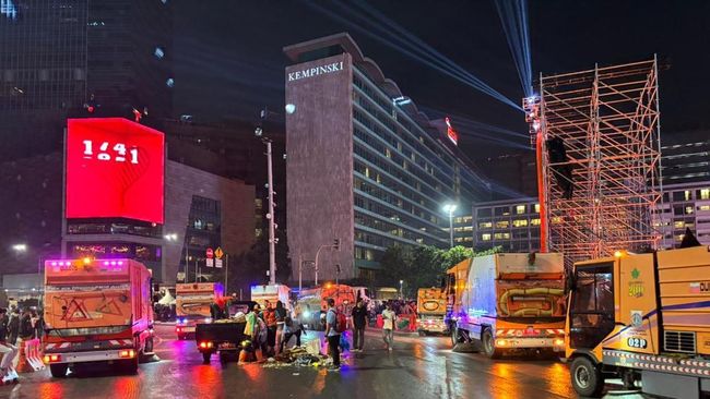 Ilustrasi suasana malam di Kota Jakarta.