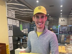 Baking Jadi Terapi, Pria Ini Berhasil Sembuh dari Gangguan Makan!