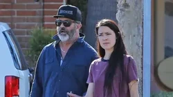 Mel Gibson dan Rosalind Ross Putus Usai 9 Tahun Pacaran