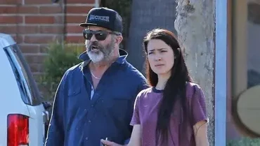 Mel Gibson dan Rosalind Ross Putus Usai 9 Tahun Pacaran