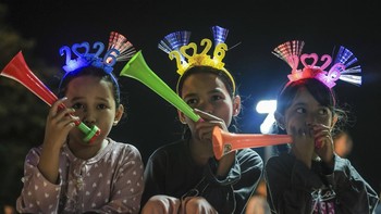 Menyambut Tahun Baru 2026 Tanpa Kembang Api di Berbagai Daerah