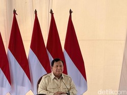Prabowo: Saya Minta Maaf Belum Bisa ke Semua Titik Bencana
