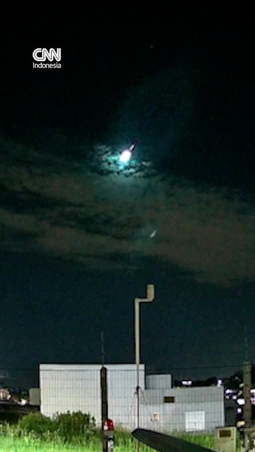 Penampakan Meteor Lintasi Langit Brasil Jelang Tahun Baru 2026