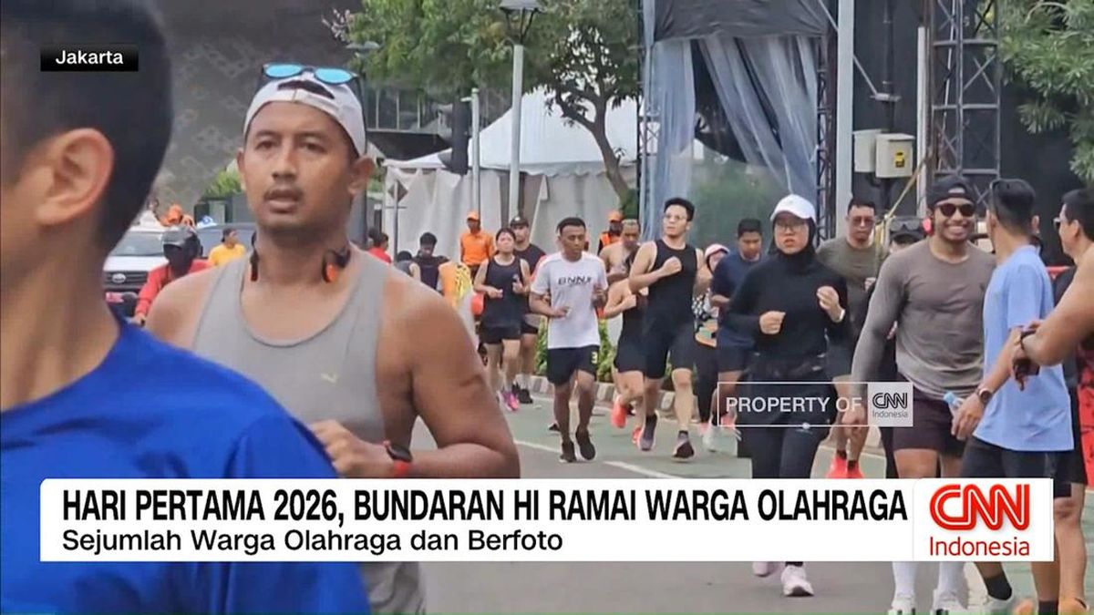VIDEO: Hari Pertama 2026, Bundaran HI Ramai Warga Olahraga