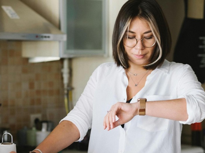 4 Ciri Kepribadian Orang yang Suka Datang Terlambat Menurut Psikolog