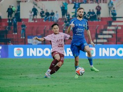 Van Gastel Tak Khawatir Nermin Haljeta Seret Gol di PSIM: Yang Penting...