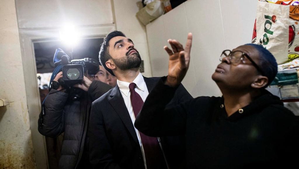 FOTO: Gebrakan Mamdani di Hari Pertama Jadi Walikota New York