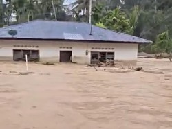 Hujan Deras Guyur Tapteng, Sejumlah Permukiman Warga Kembali Terendam