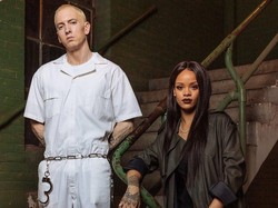 Lirik Lagu Love The Way You Lie (Part II) - Rihanna feat. Eminem