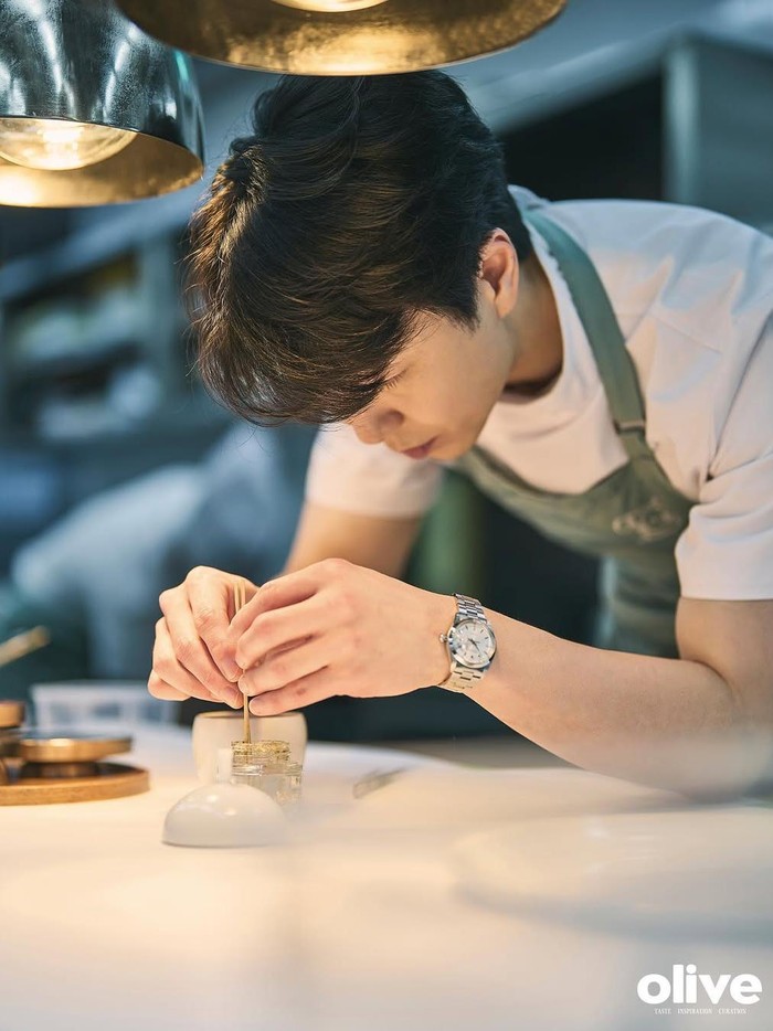 Son Jong Won adalah satu-satunya chef di Korea yang saat ini memimpin dua restoran yang masing-masing memiliki satu bintang Michelin./ Foto: instagram.com/jw.sson