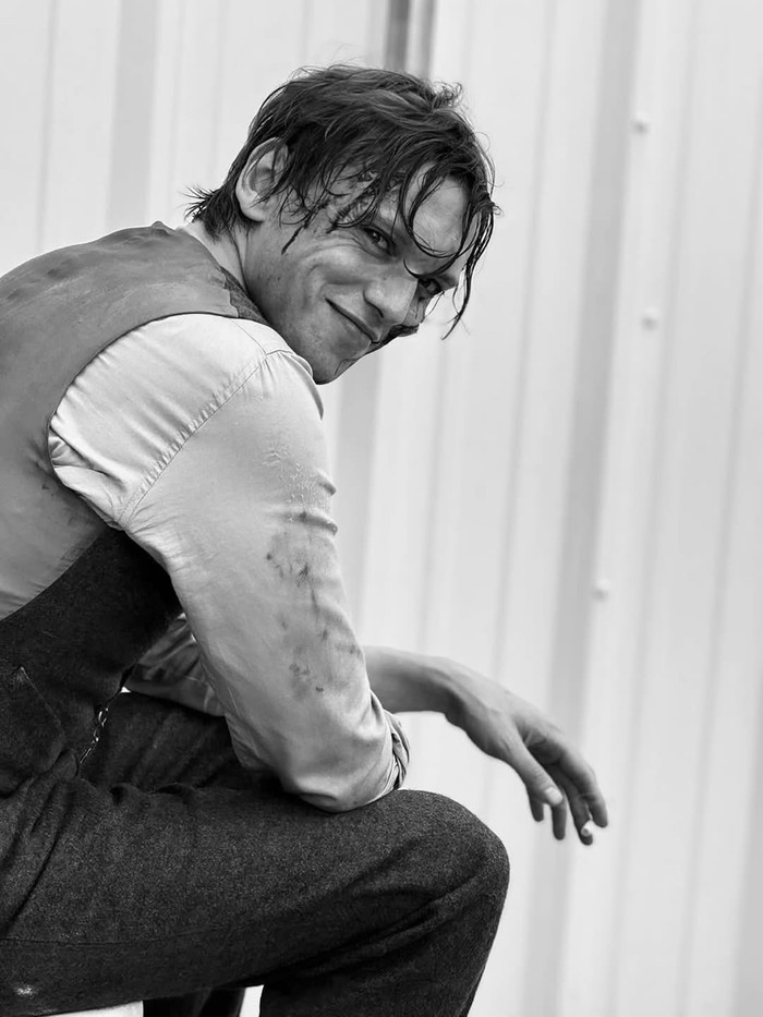 Mengakhiri perannya sebagai Vecna atau Henry Creel di serial, Jamie Campbell bower mengucapkan salam perpisahan melalui akun Instagram pribadinya. Ia berterima kasih pada semua pihak yang terlibat dalam pembuatan serial. 