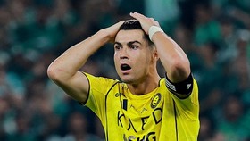 FOTO: Ronaldo Gagal Cetak Gol, Al Nassr Telan Kekalahan Perdana