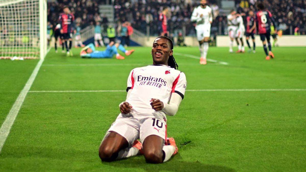 FOTO: AC Milan ke Puncak Klasemen Usai Menang Tipis