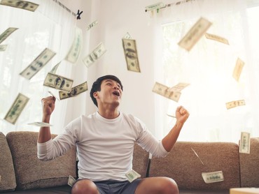 Terpopuler: Weton Paling Beruntung Tahun 2026 Vs Sisi Gelap Liburan Kerajaan Inggris