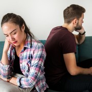 6 Cara Tubuh Beri Sinyal saat Kamu Sedang Menjalani Hubungan yang Salah