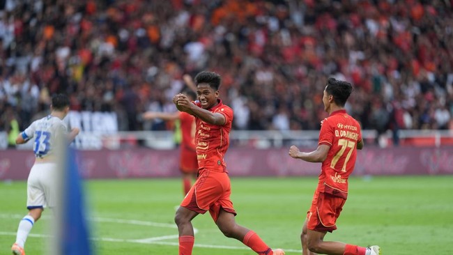 Aditya Warna, pemain muda Persija, dedikasikan gol pertamanya untuk almarhum ibunya dan The Jakmania.