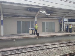KAI Pastikan Jadwal KA Tak Terdampak Kebakaran Atap Peron di Stasiun Bogor