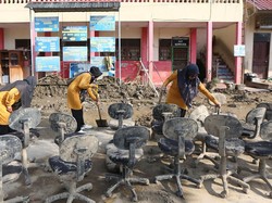 Video: Guru Aceh Ceritakan Tantangan Kembali Mengajar Pascabencana: Jalan Ekstrem-Murid Berkurang