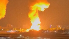 Penampakan Ledakan di Pangkalan Udara Venezuela Saat Diserang AS