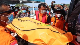 Jenazah Pelatih Valencia Teridentifikasi Lewat Cincin dan Jam Tangan