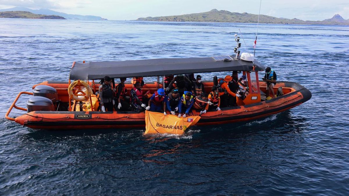 Pencarian 2 WN Spanyol Korban Kapal Tenggelam di Labuan Bajo Diperluas