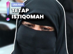 Video: Umi Pipik Lega Mawa Tak Buka Cadar Meski Jadi BA Produk Kosmetik