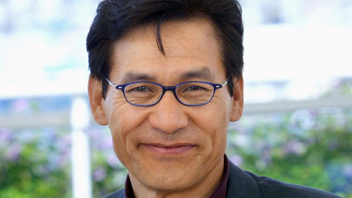 Ahn Sung-ki Dimakamkan Hari Ini, Seleb Beri Penghormatan Terakhir