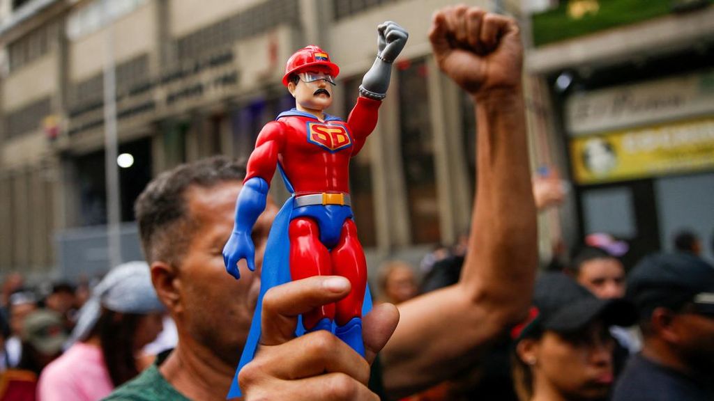 FOTO: Aksi Pedemo Protes Pendukung Maduro di Caracas