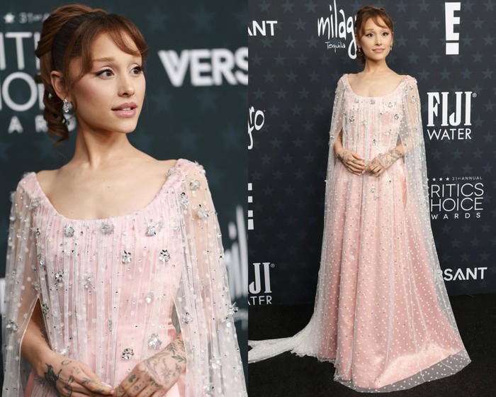 Ariana Grande hadir di Critics' Choice Awards 2026. Ia mengenakan gaun dari Alberta Ferretti.