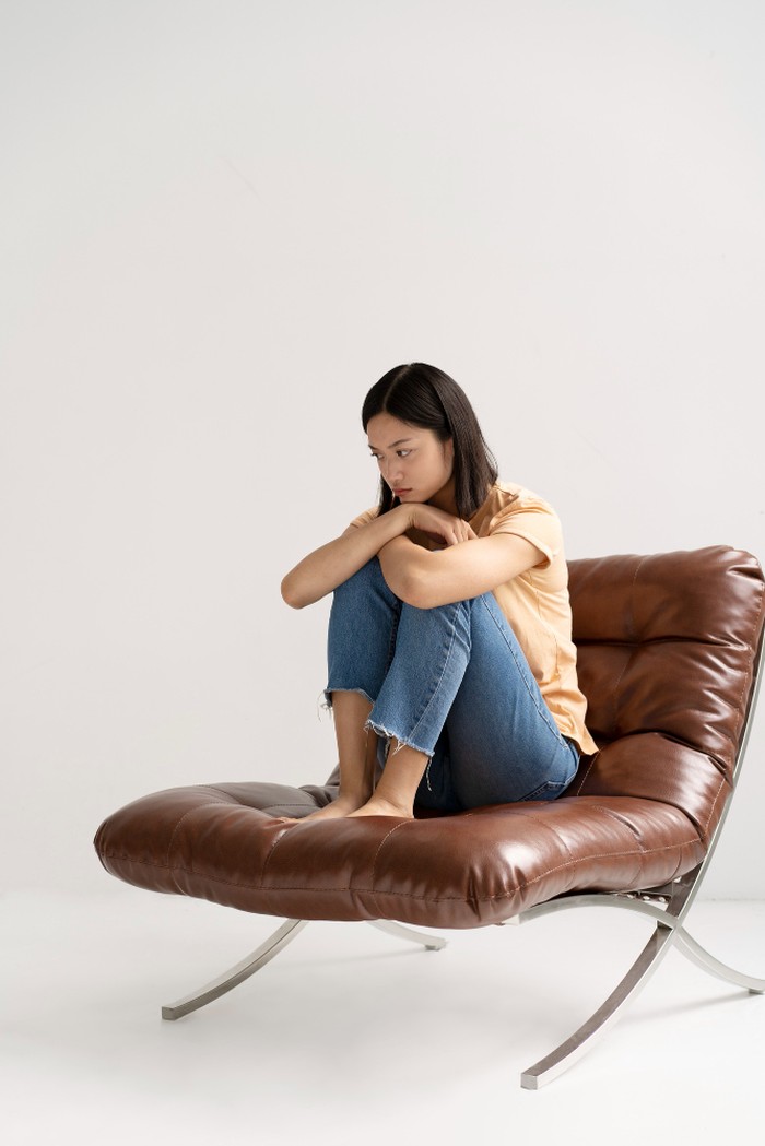 Kenyataan hidup yang harus diterima adalah memahami bahwa ketidaksempurnaan merupakan bagian dari kehidupan. Kekurangan atau kegagalan bukan penyimpangan, tapi bagian dari perjalananmu yang membantu hidup lebih baju.