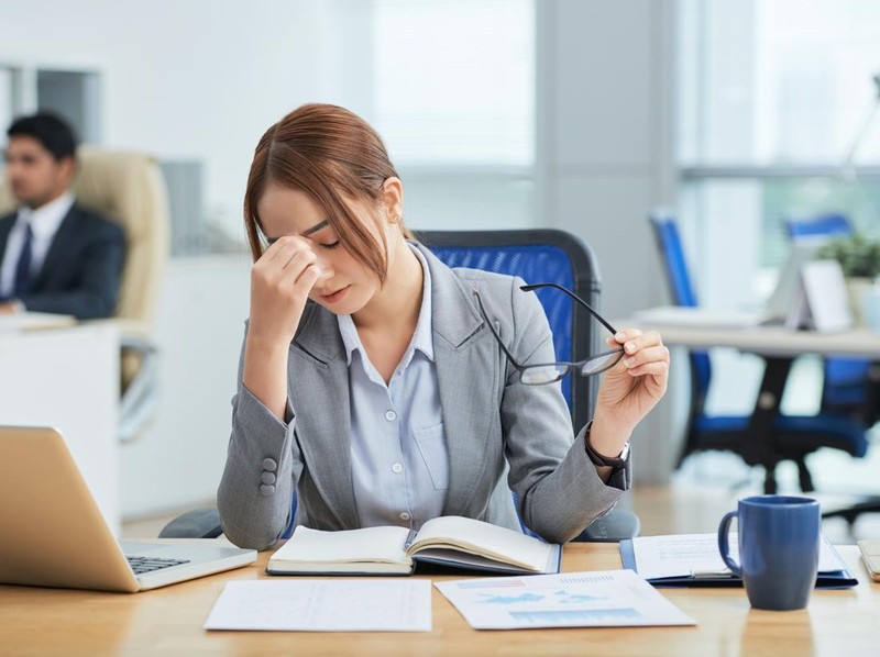 Wajib Diwaspadai! Ini Bahaya Kesehatan Sedentary Life yang Mengintai