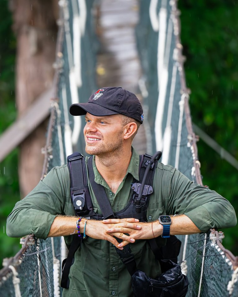 Kristian Hansen youtuber dan vlogger asal Denmark pacar Manohara yang senang bertualang di Indonesia&period;