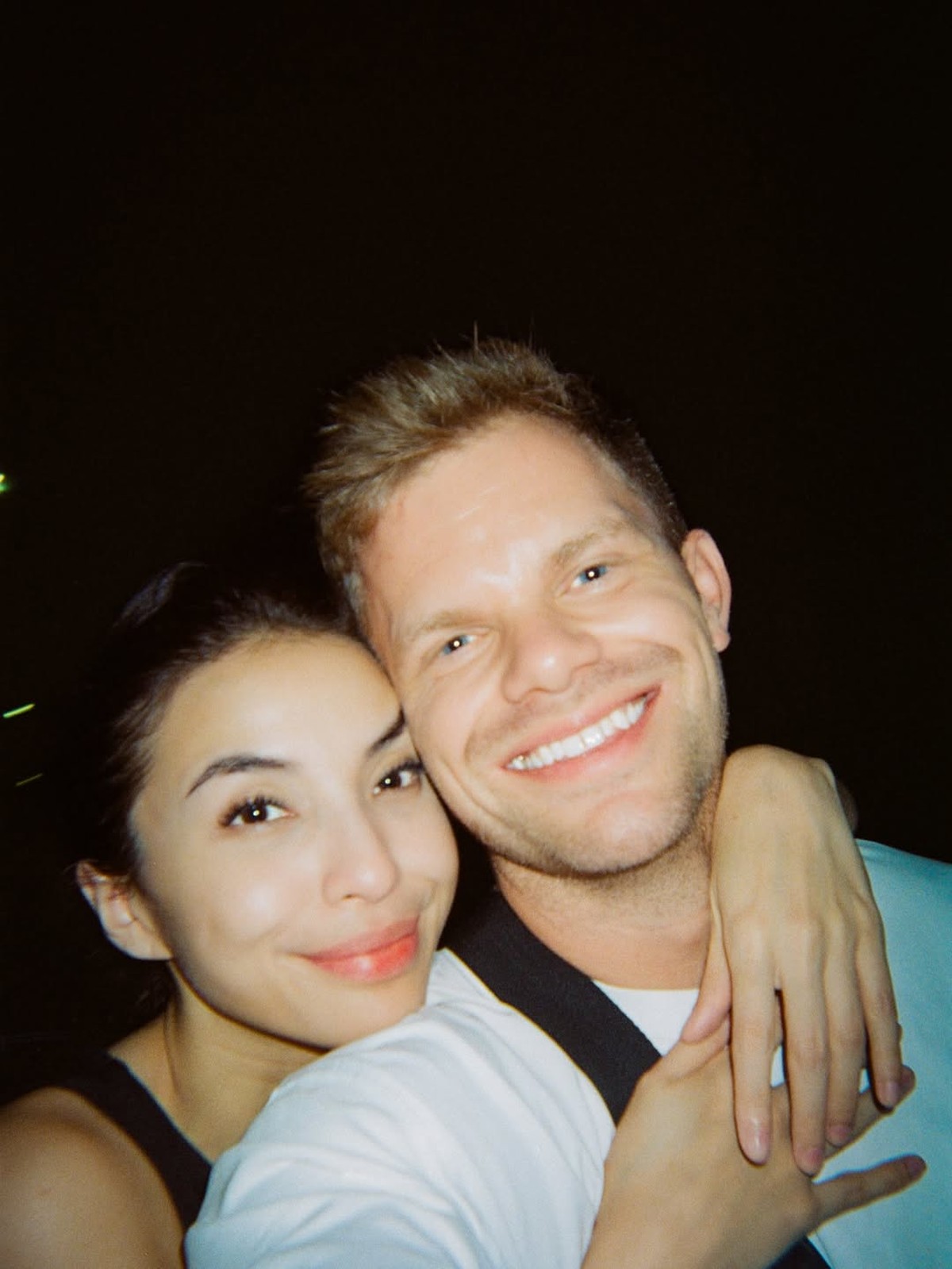 Manohara dan Kristian Hasen&comma; youtuber asal Denmark go public&period;