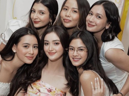 Momen Bridal Shower Ranty Maria yang Bikin para Bridesmaid Terharu, Termasuk Dea Annisa
