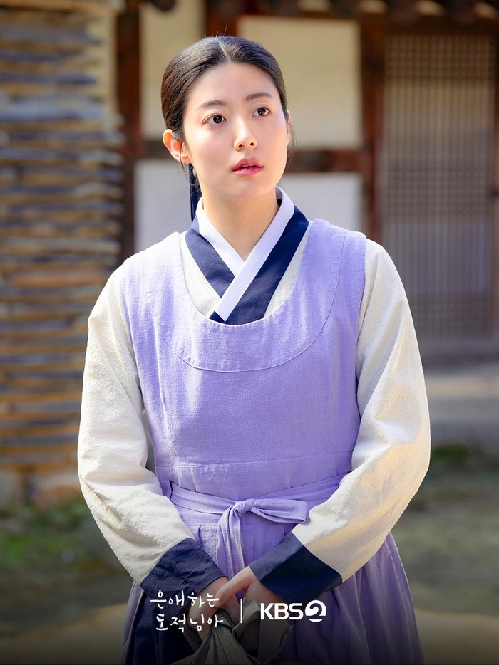 Dalam drama sageuk To My Beloved Thief, Nam Ji Hyun didapuk memerankan karakter Hong Eun Jo. Ia menjalani kehidupan ganda yang begitu kontras.