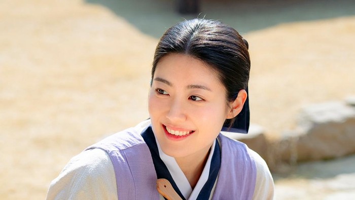 Simak Potret Transformasi Nam Ji Hyun Jalani Kehidupan Ganda di Drakor Sageuk Baru