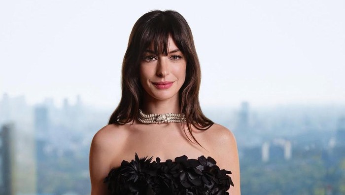 Rahasia Awet Muda Anne Hathaway di Usia 40-an, Selalu Tampil Glowing!