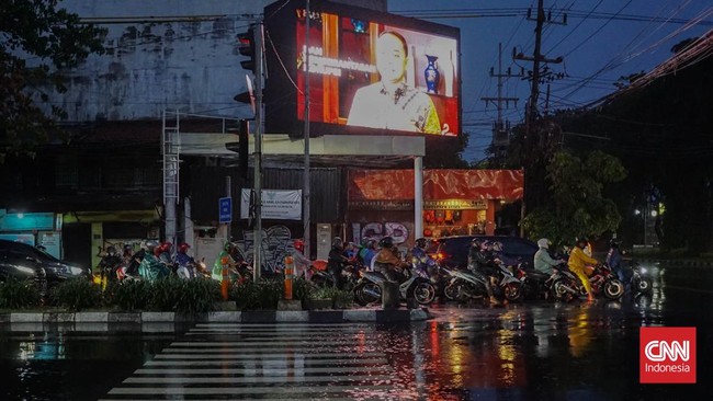 BMKG mengungkap puncak musim hujan di Jawa Timur terjadi Januari 2026. Masyarakat diimbau waspada terhadap cuaca ekstrem dan potensi bencana.