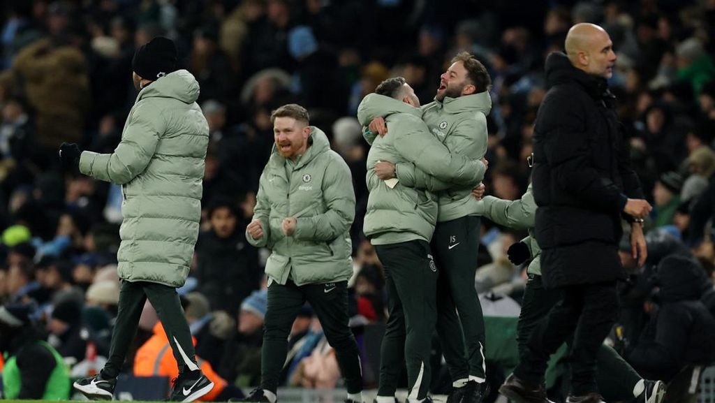Reaksi Emosional Pelatih Sementara Chelsea Usai Imbangi Man City