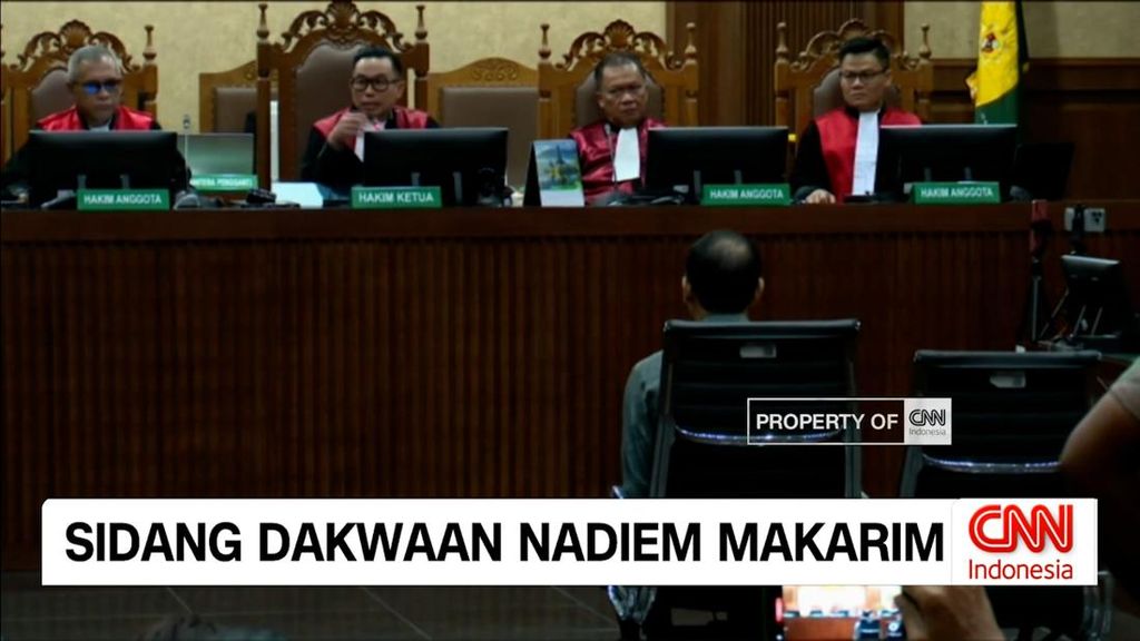 VIDEO: Sidang Perdana Dakwaan Nadiem Makarim Digelar