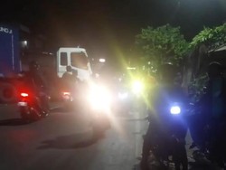 Truk Mogok Melintang Jalan di Kalideres Jakbar, Lalin Macet